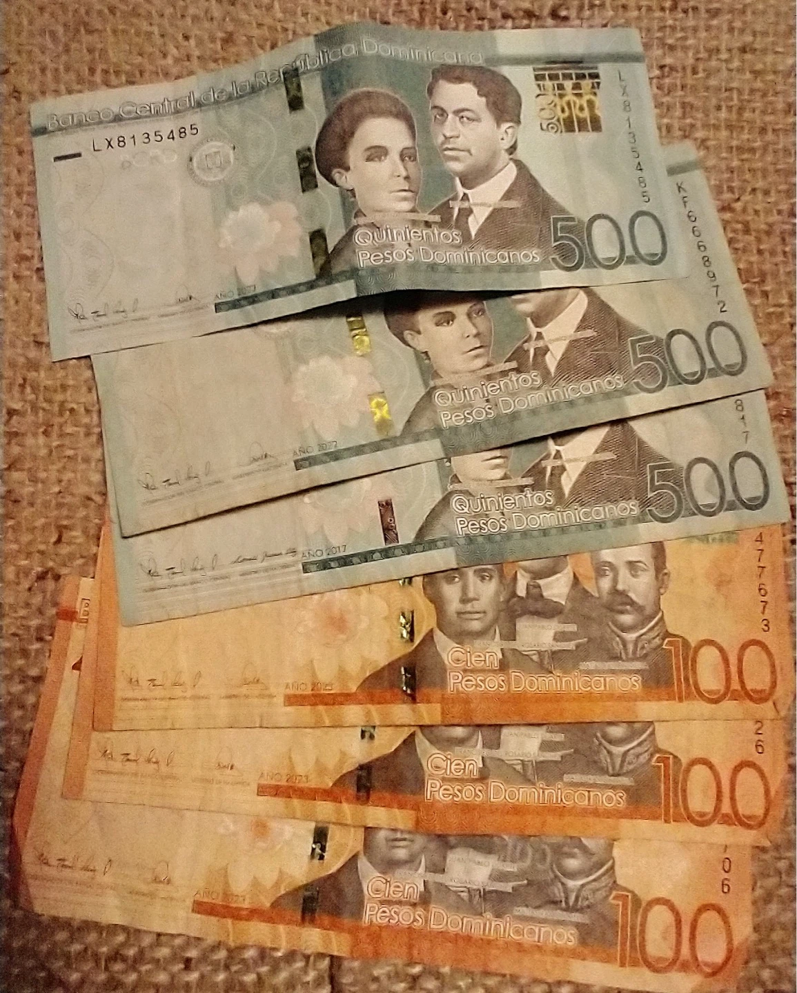1800 Dominican Pesos