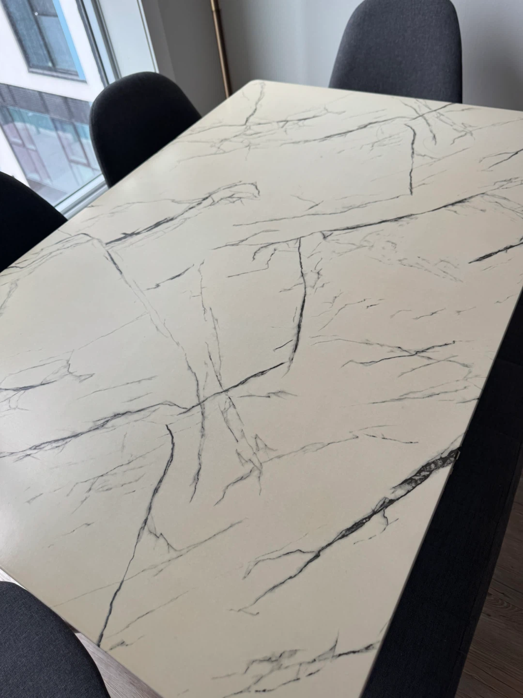 Dining set - 4 chairs, 1 bench, and a dining table. - photo 2