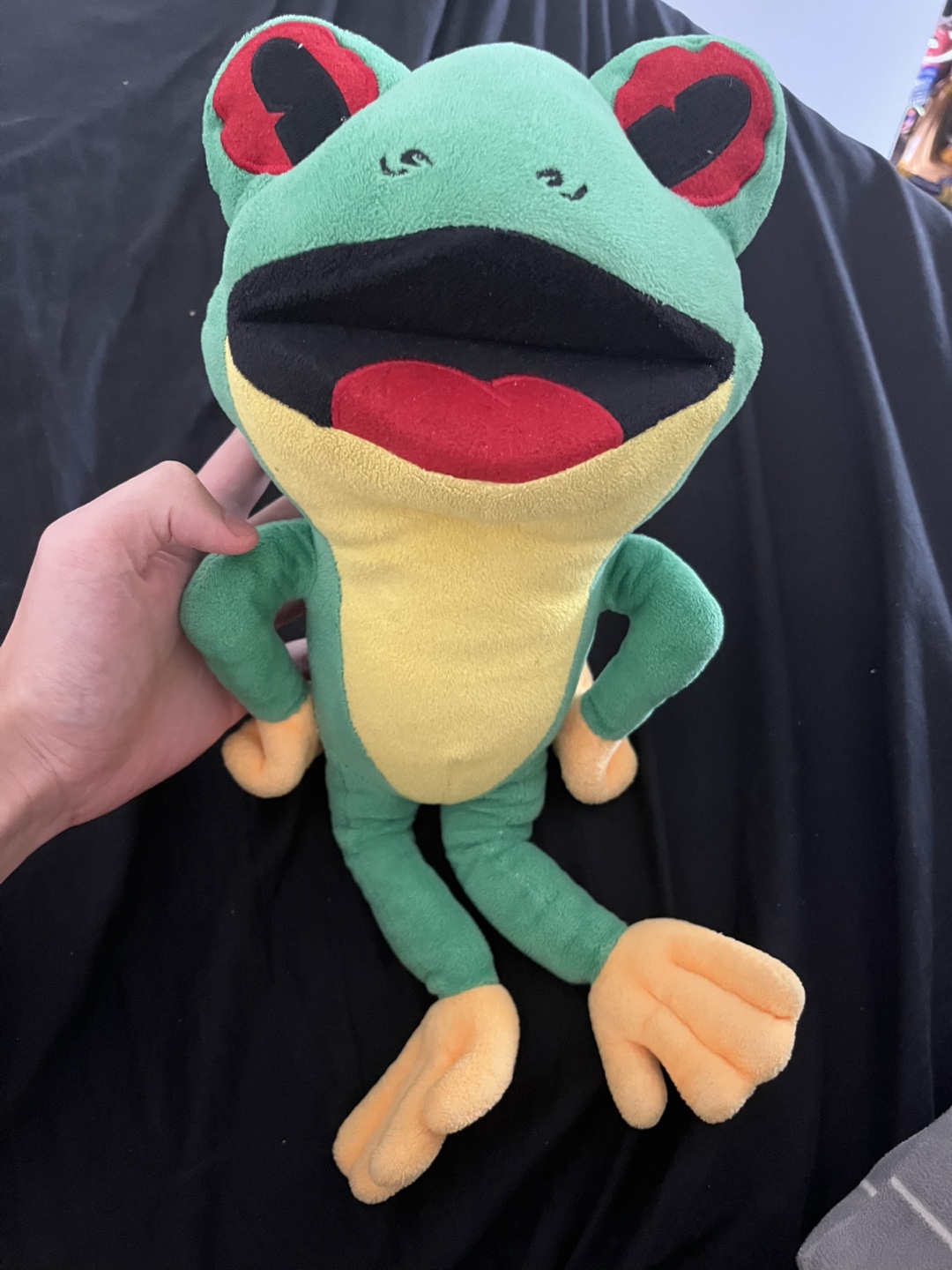 OFFICIAL rainforest café frog plushie - photo 2