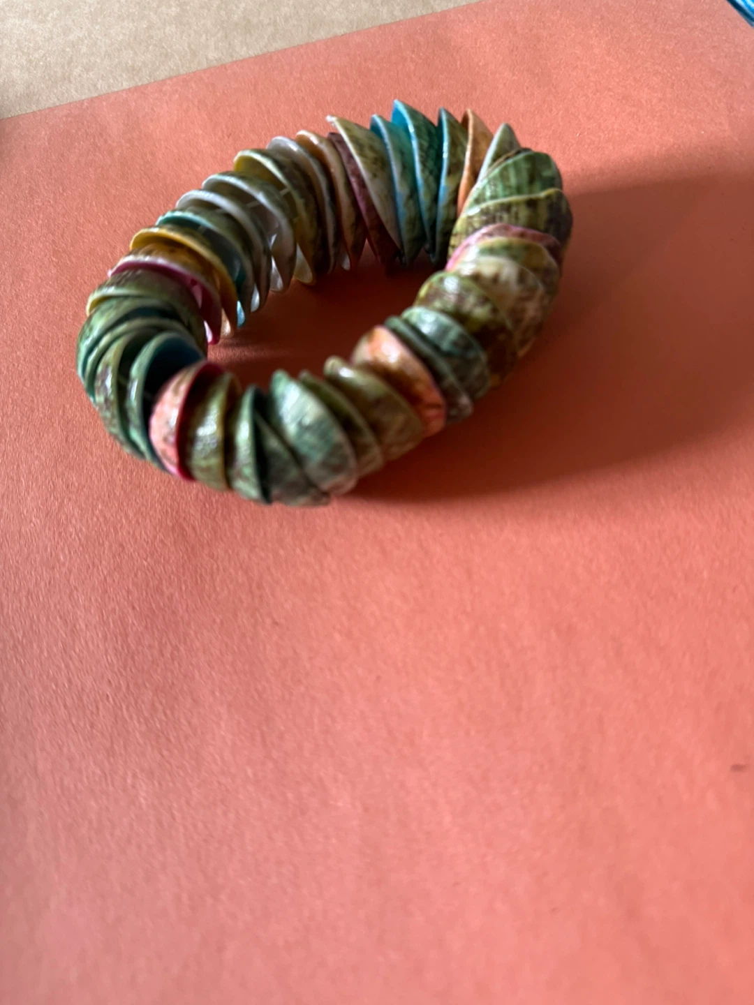 Stretch Beaded Bracelet 🌱