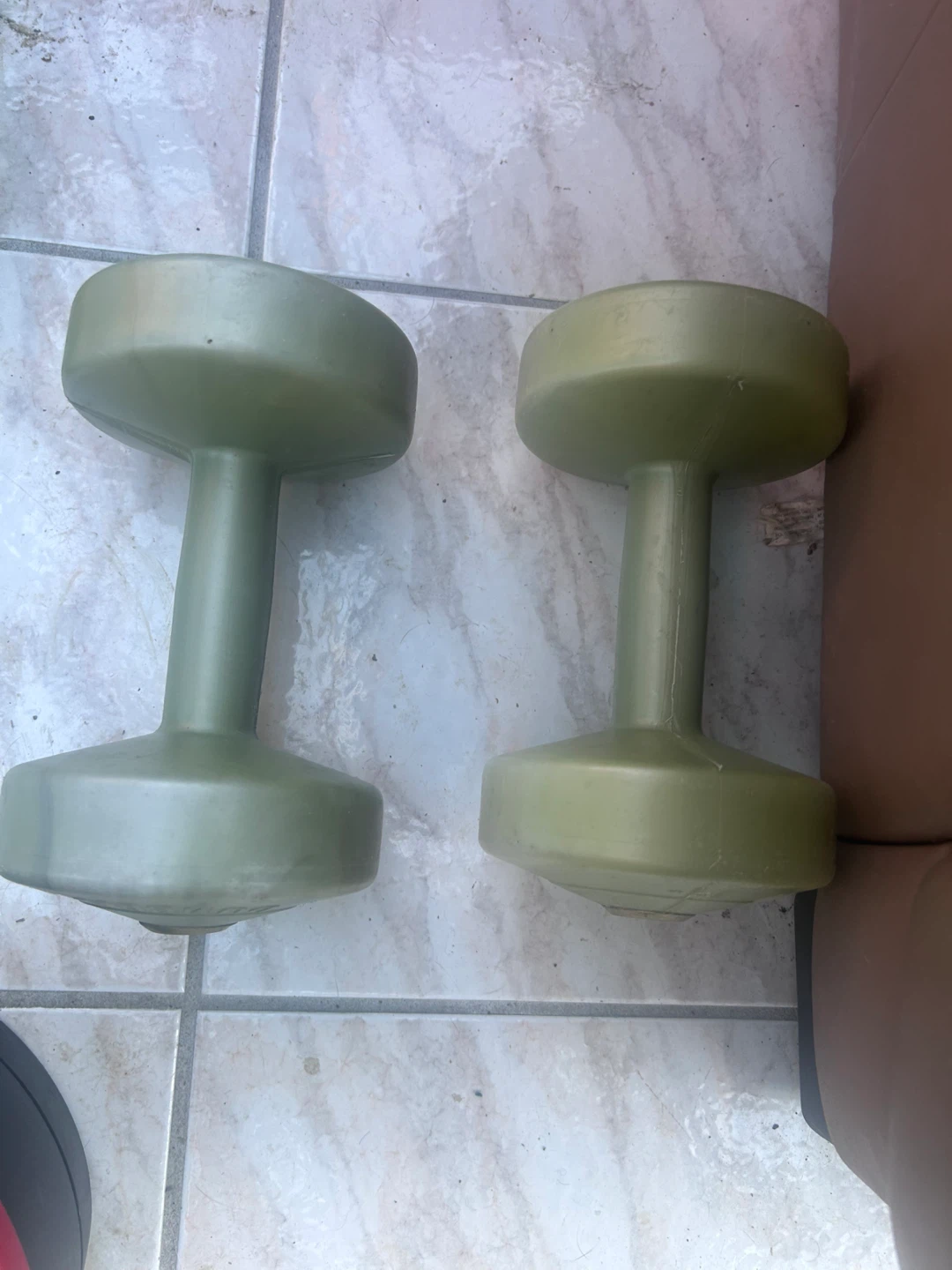 Workout bench and weights - photo 3