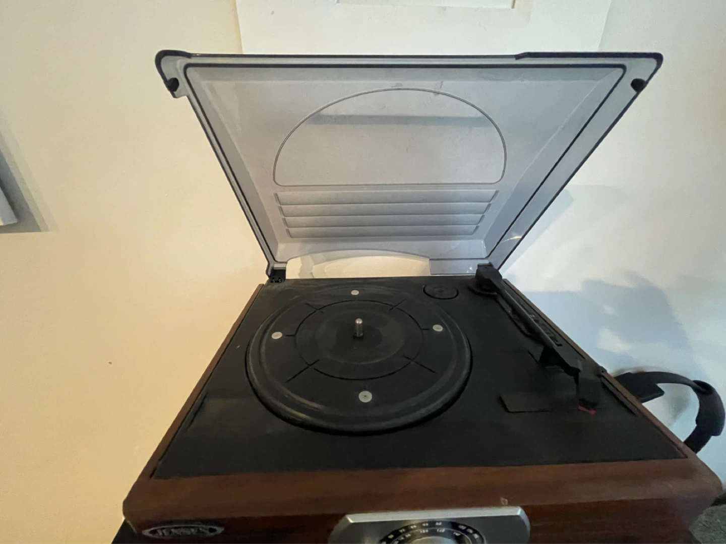 Jensen JTA-222P Turntable with AM/FM Radio - photo 4