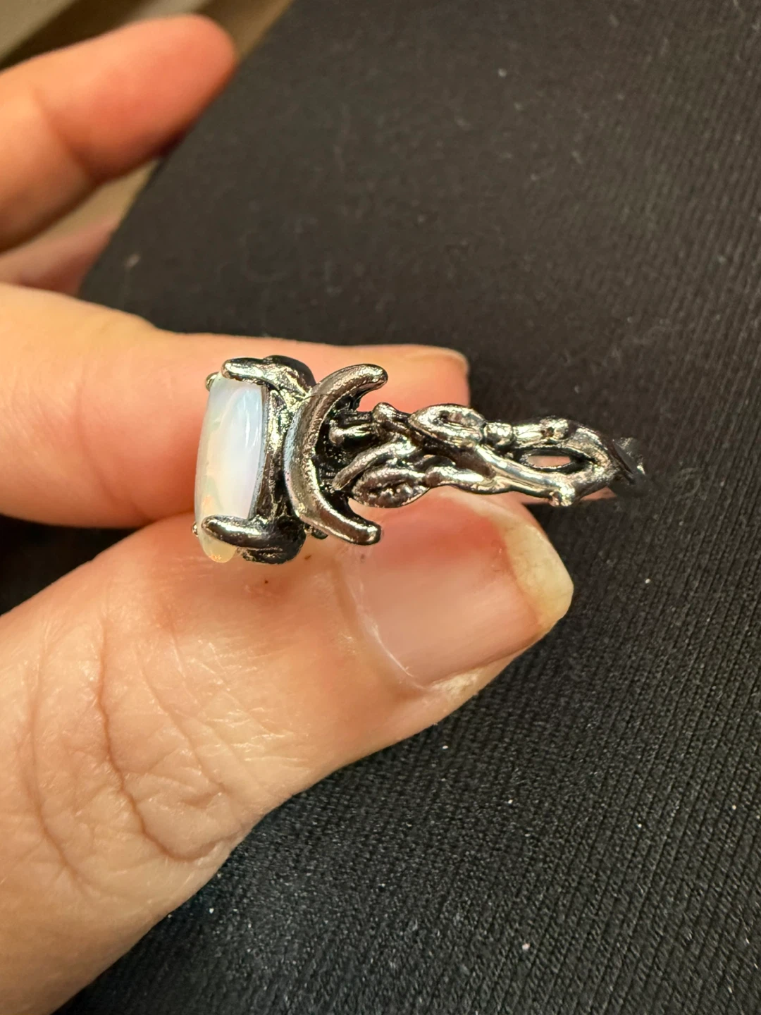 Silver tone ring with opal moon  stone - photo 4