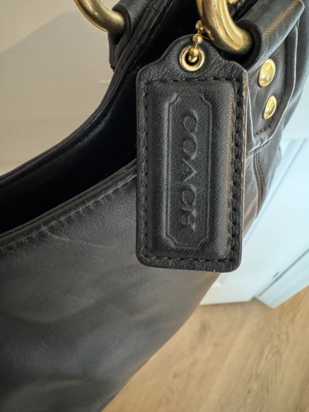 Coach Black Leather Shoulder Purse - photo 4