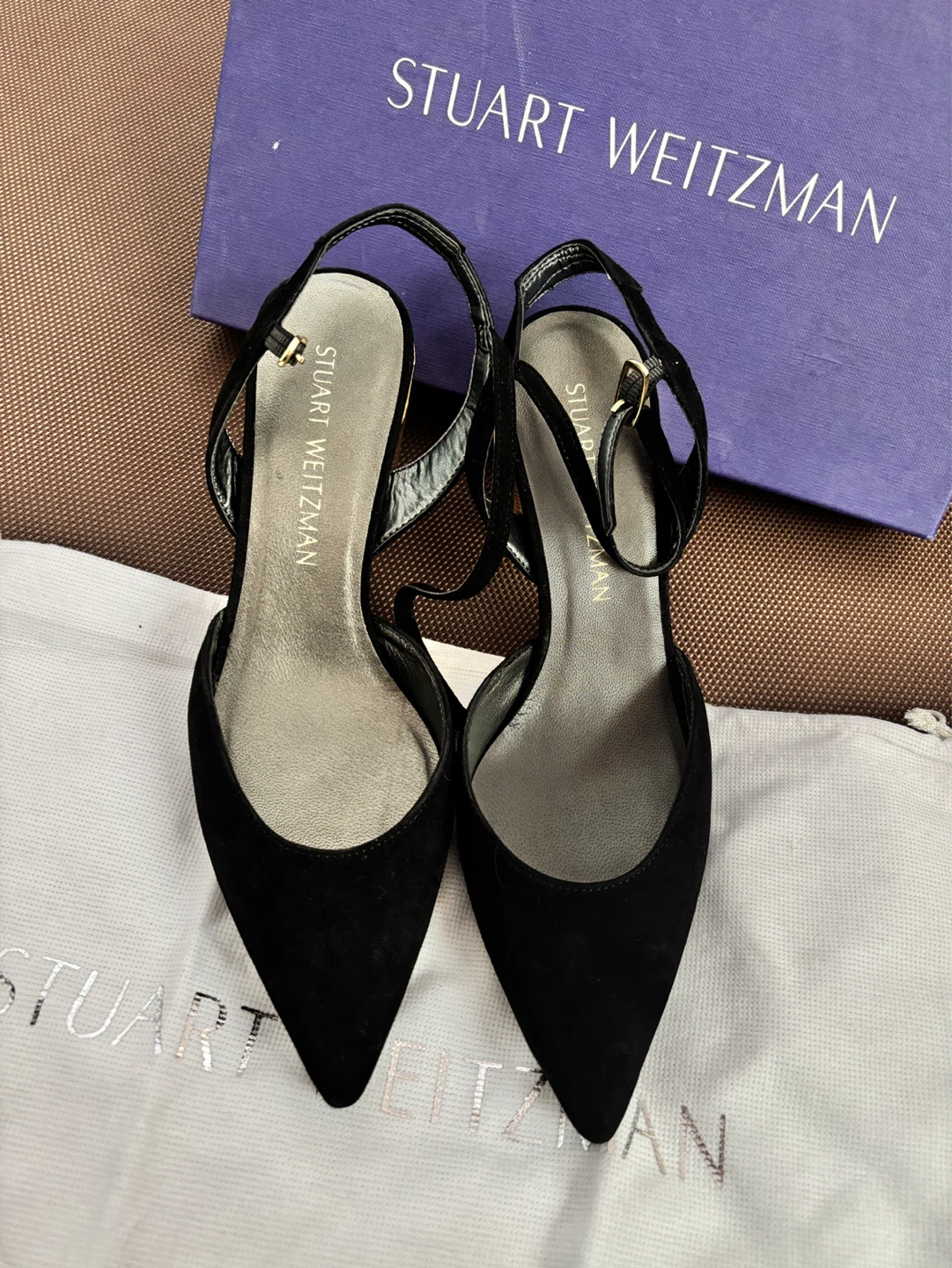 Stuart Weitzman Poetics Black Suede Heels Size 6.5 - photo 2
