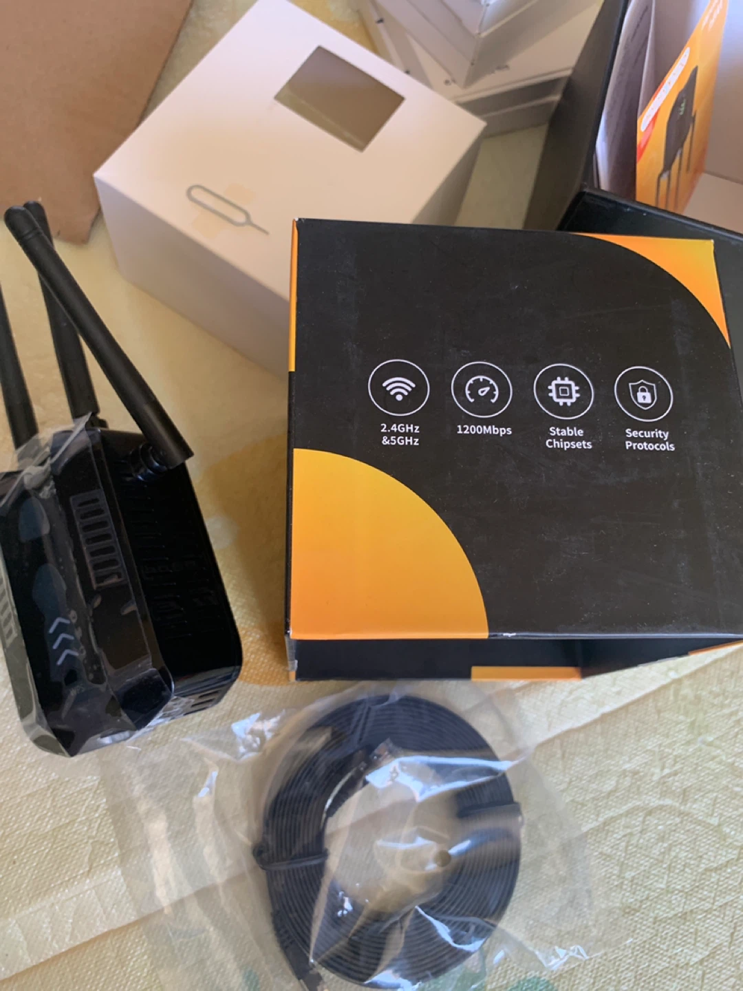 Dual Band WiFi Extender - 1200Mbps - photo 2