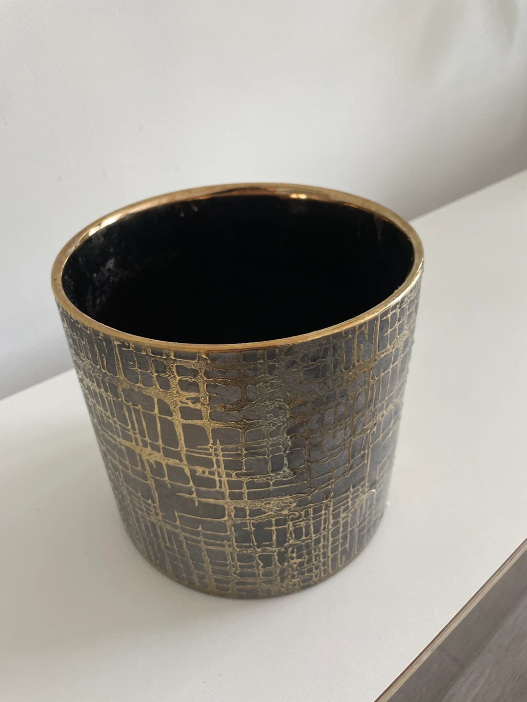 Plant Pot with Gold Pattern - photo 2