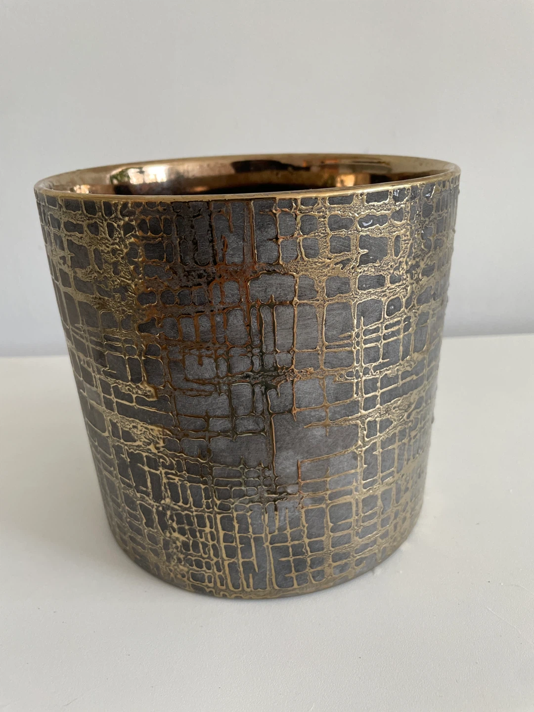 Plant Pot with Gold Pattern