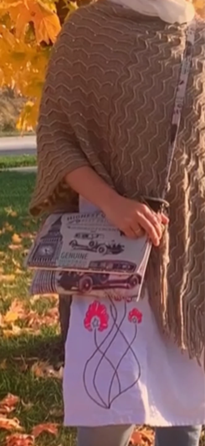 Shoulder Bag with Vintage Car and London Print