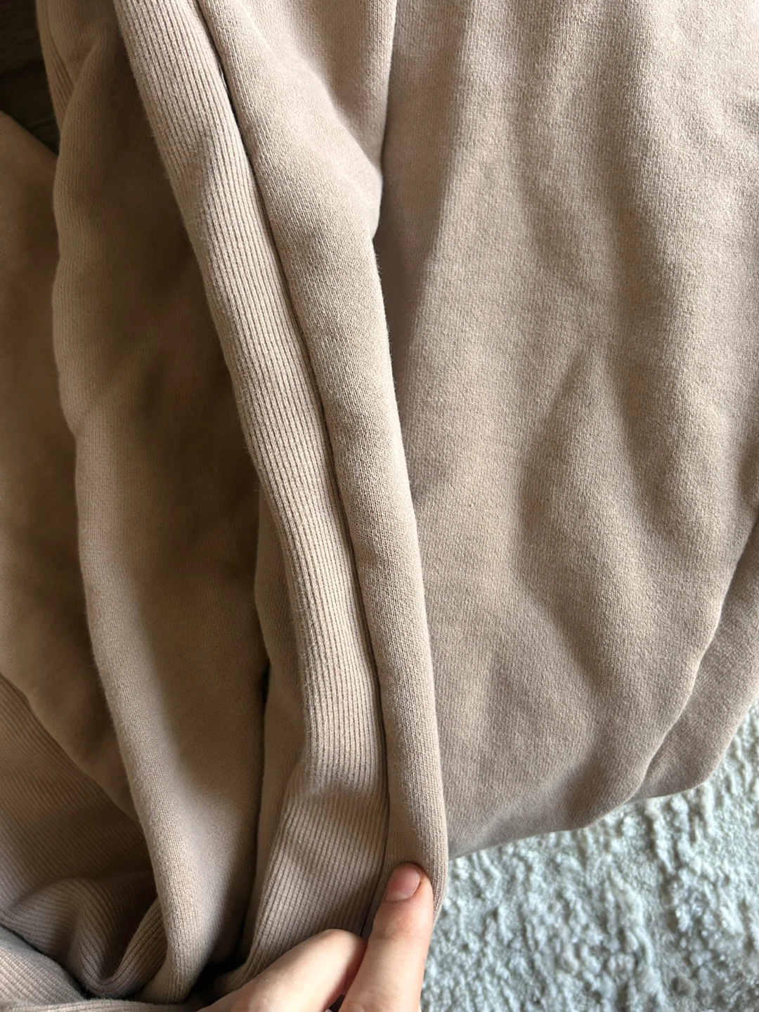 TNA Cozy fleece joggers size medium - photo 2