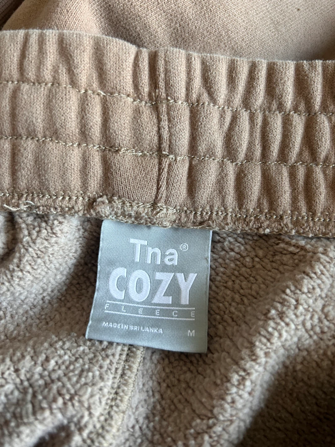 TNA Cozy fleece joggers size medium - photo 3