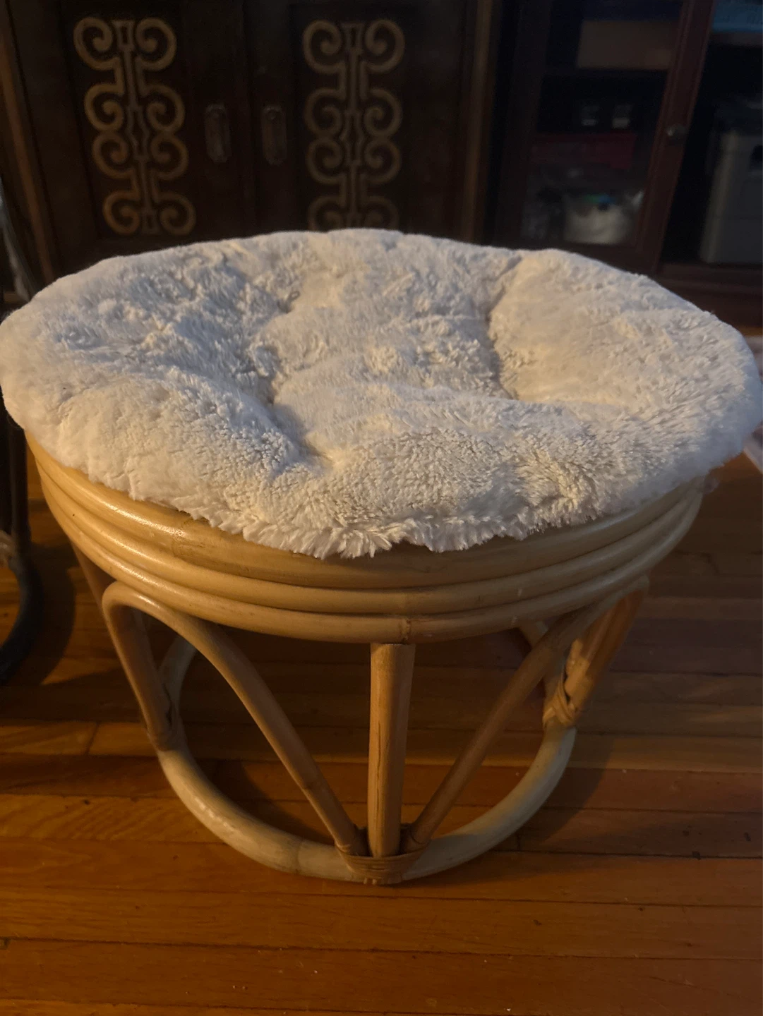 Rattan Round Footstool Ottoman with Faux Fur Cushion - photo 2
