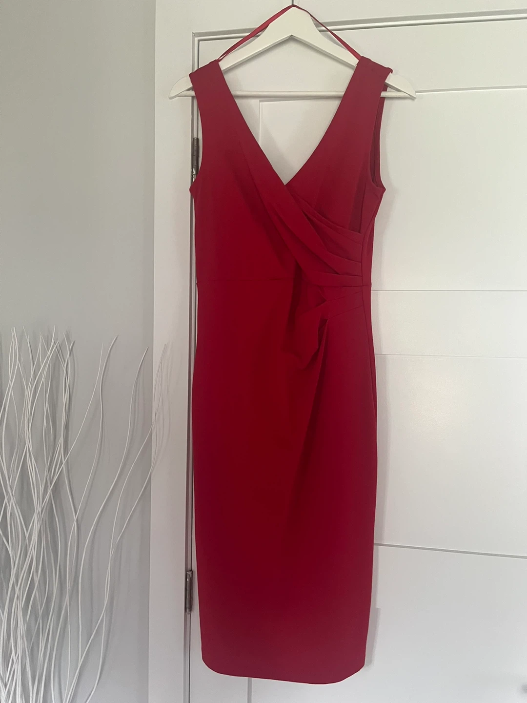Red Sleeveless Sheath Dress