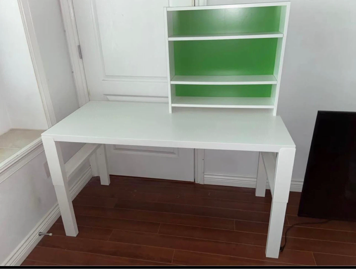 White Desk with Green 3-Shelf Hutch