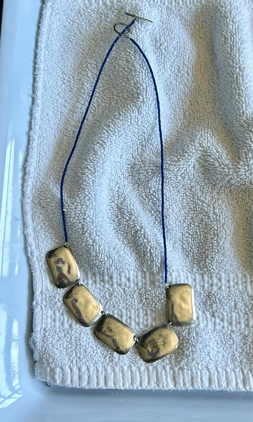 🌱Silver and navy glass bead necklace - photo 2