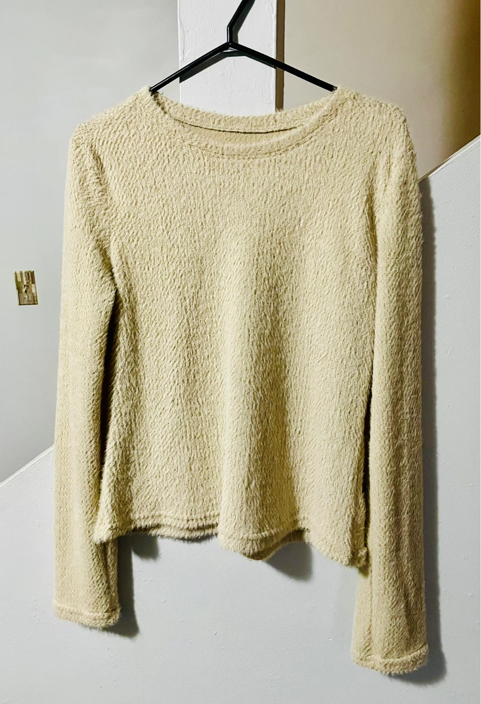 🌱Cream Textured Long Sleeve Sweater (Spring)