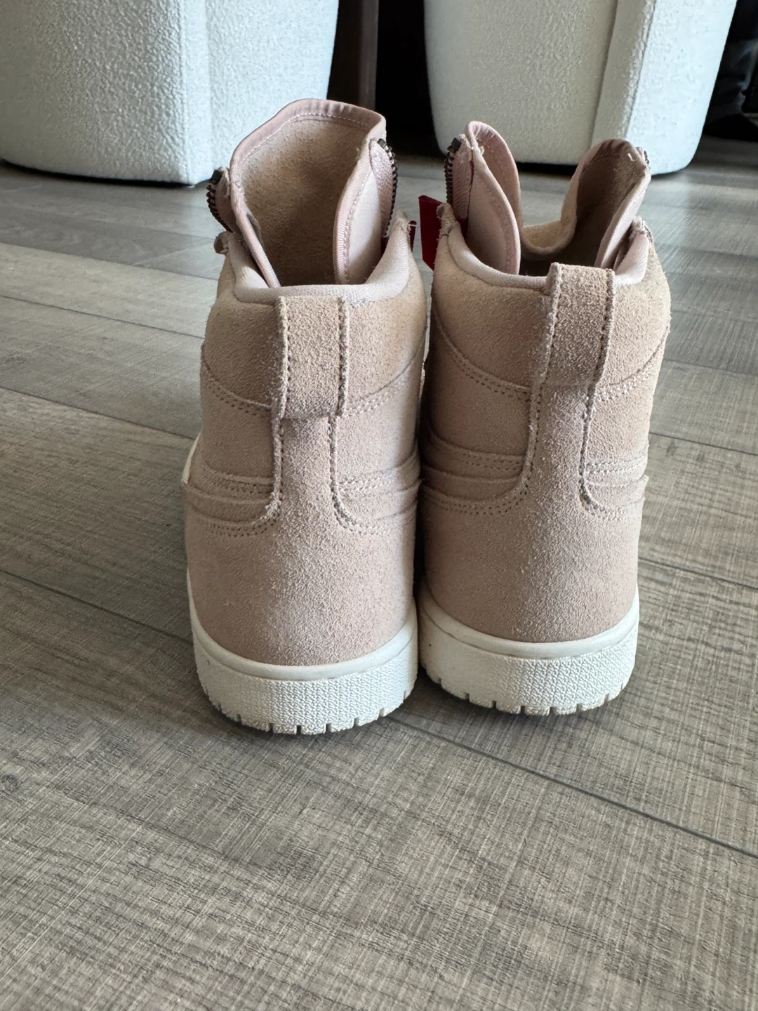 Jordan 1 High Zip SE - Size 8.5 🌱 - photo 3