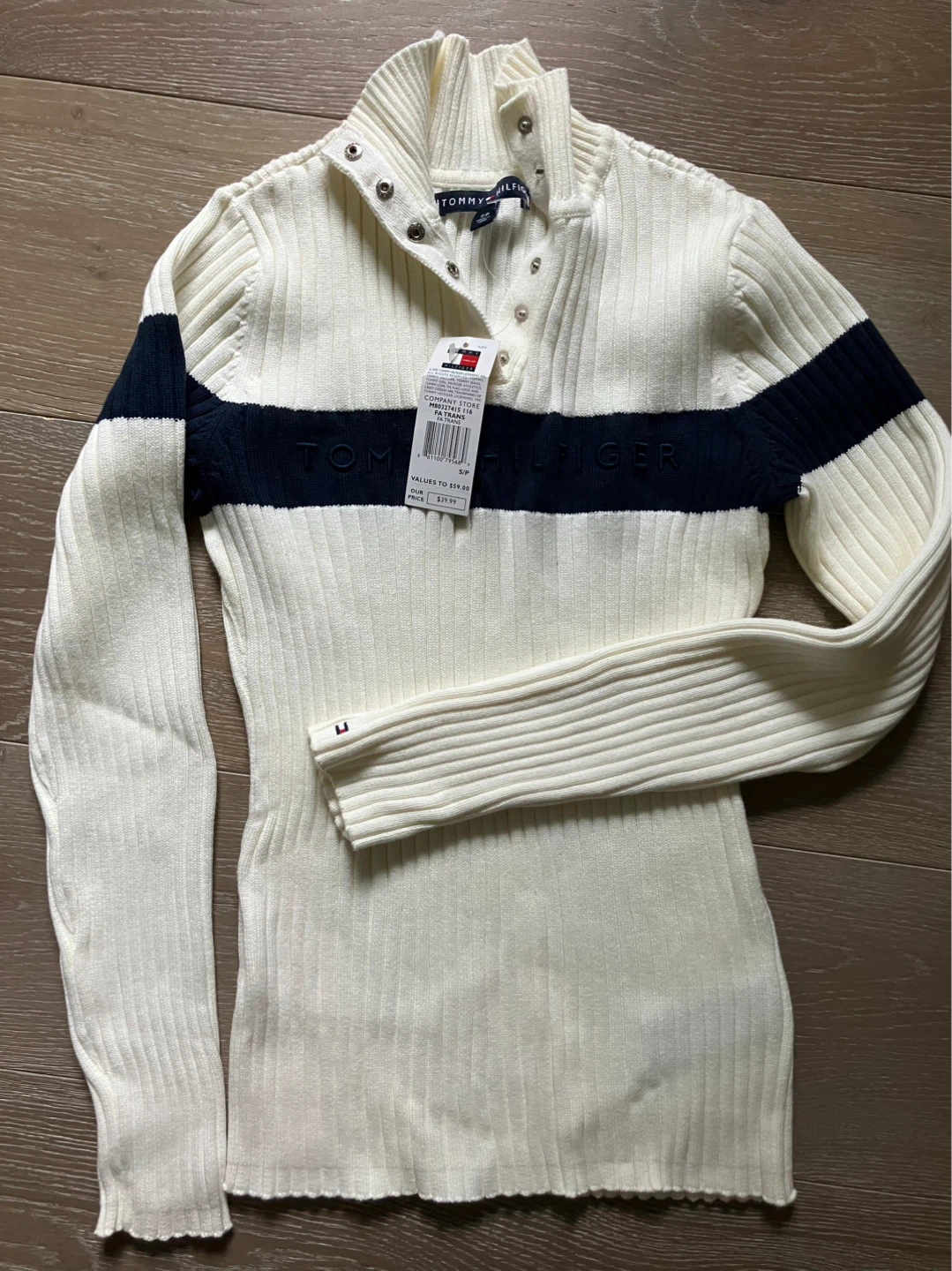 Tommy Hilfiger sweater top NEW garage sale