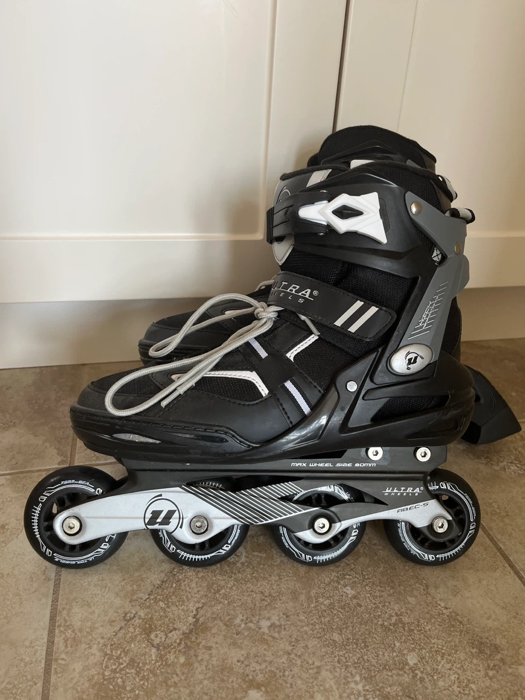 🌱Ultra wheels rollerblades -size 8