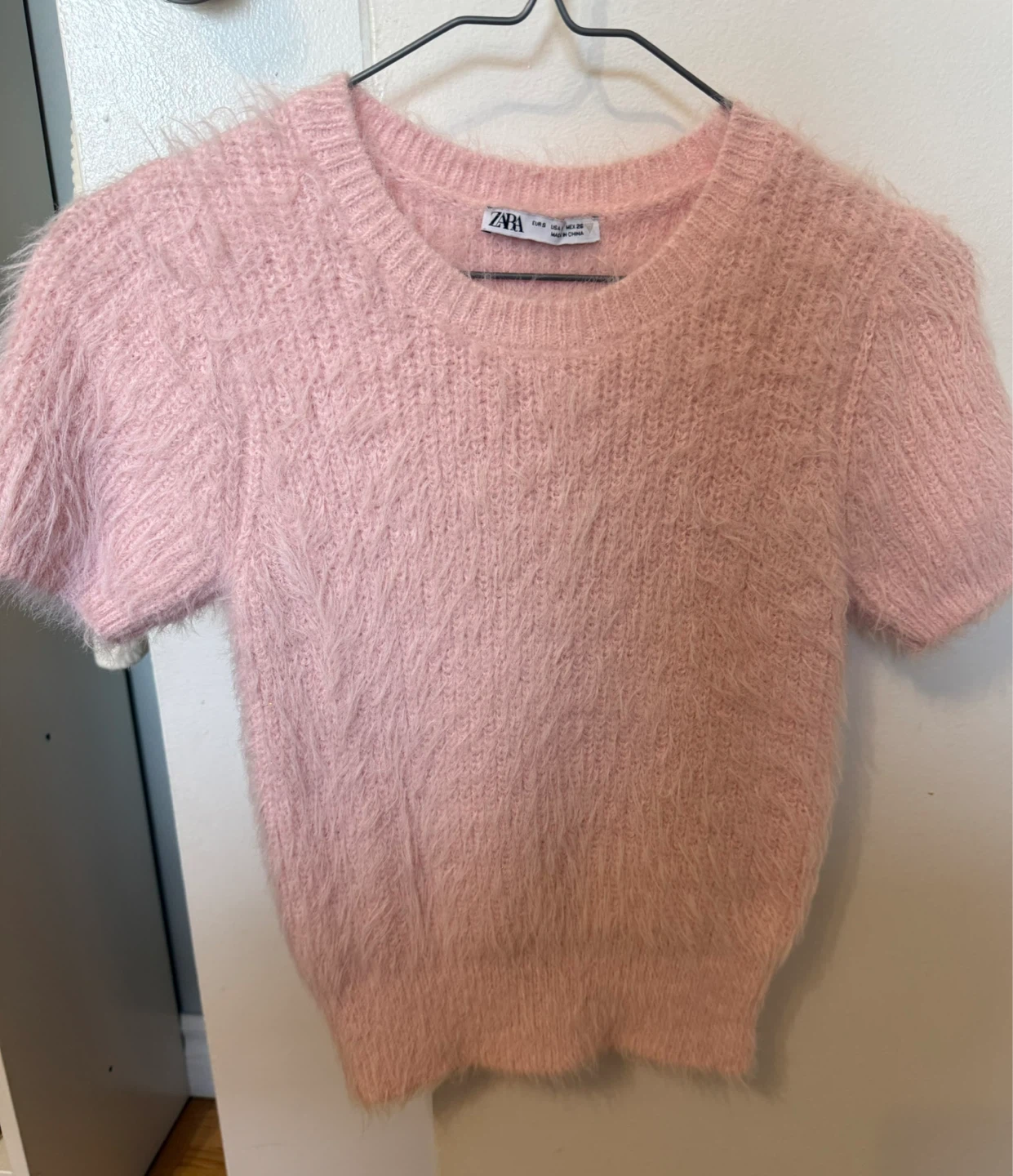 Zara Pink Fuzzy Short Sleeve Sweater Size S 🌱