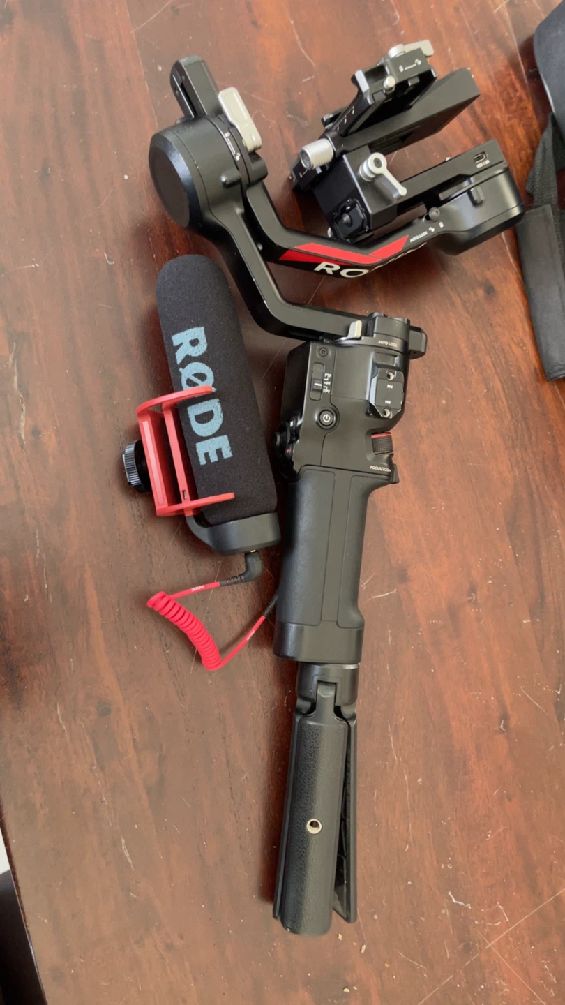 DJI RSC 2 Gimbal with Rode VideoMic NTG