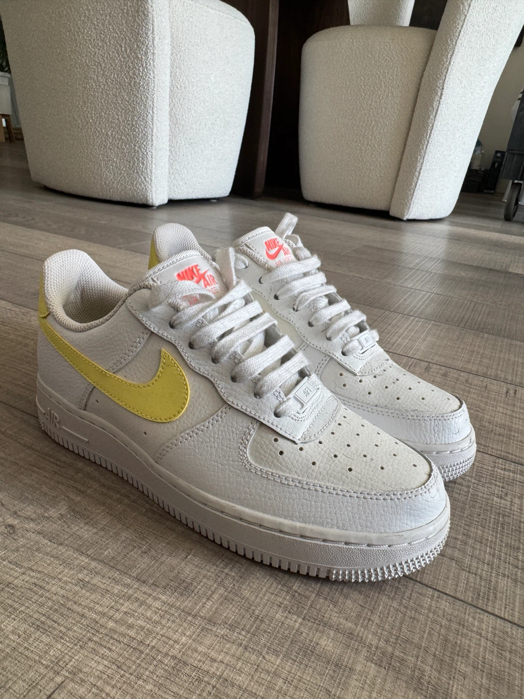 Nike Air Force 1 LV8 Shoes White Yellow Size 7.5 - photo 2