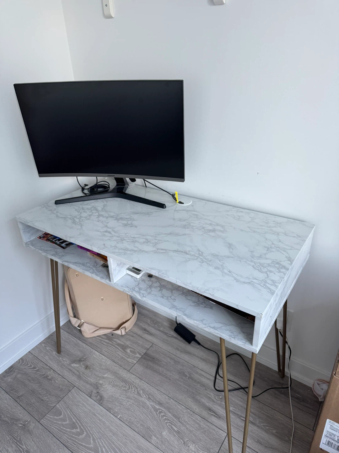 Marble effect desk with gold legs