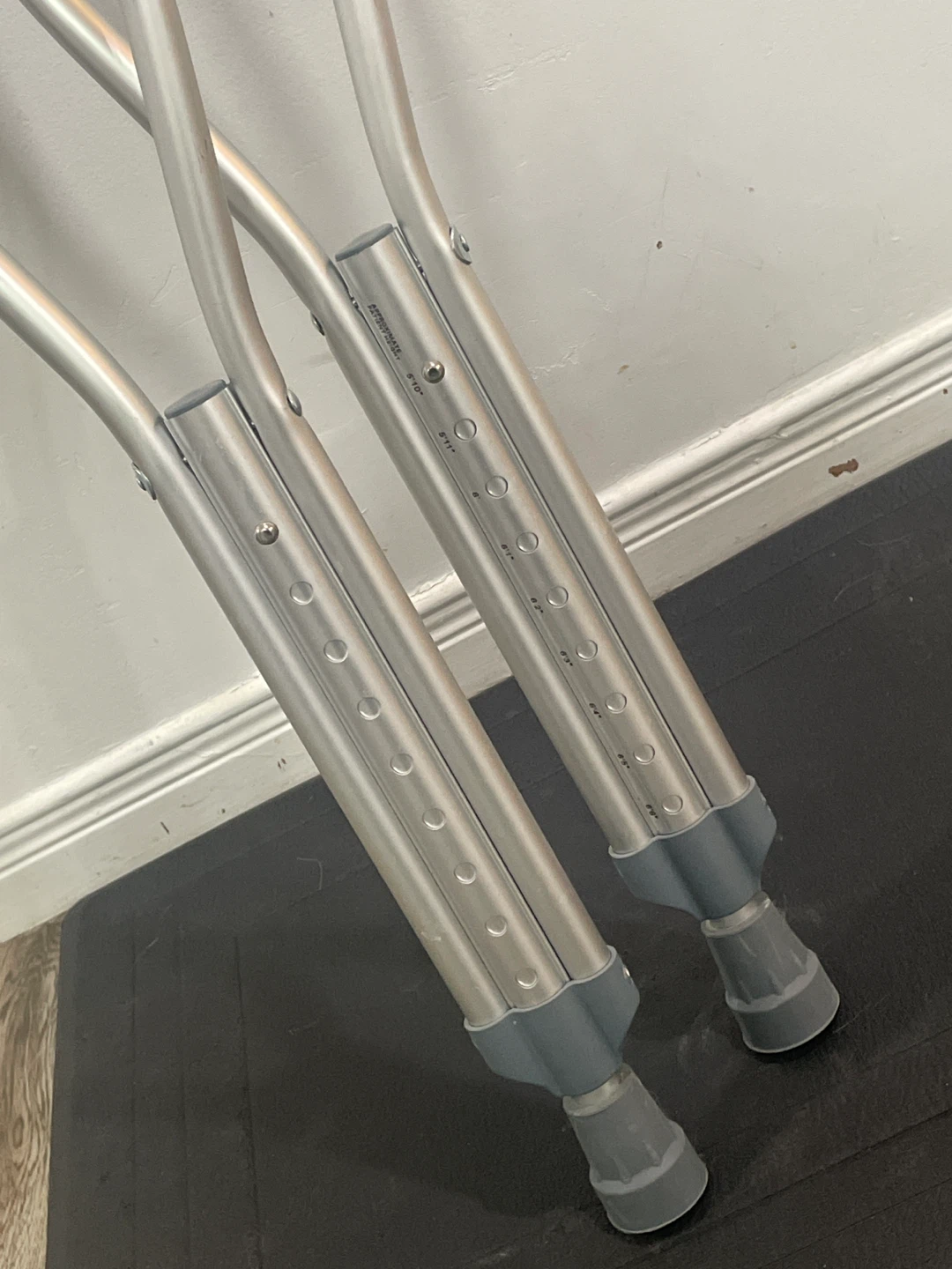 Avantia Adjustable Crutches - photo 4