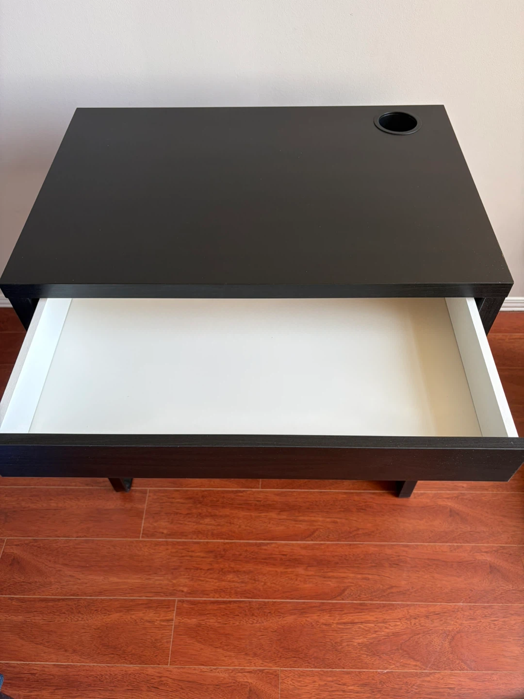 Desk and chair - photo 4
