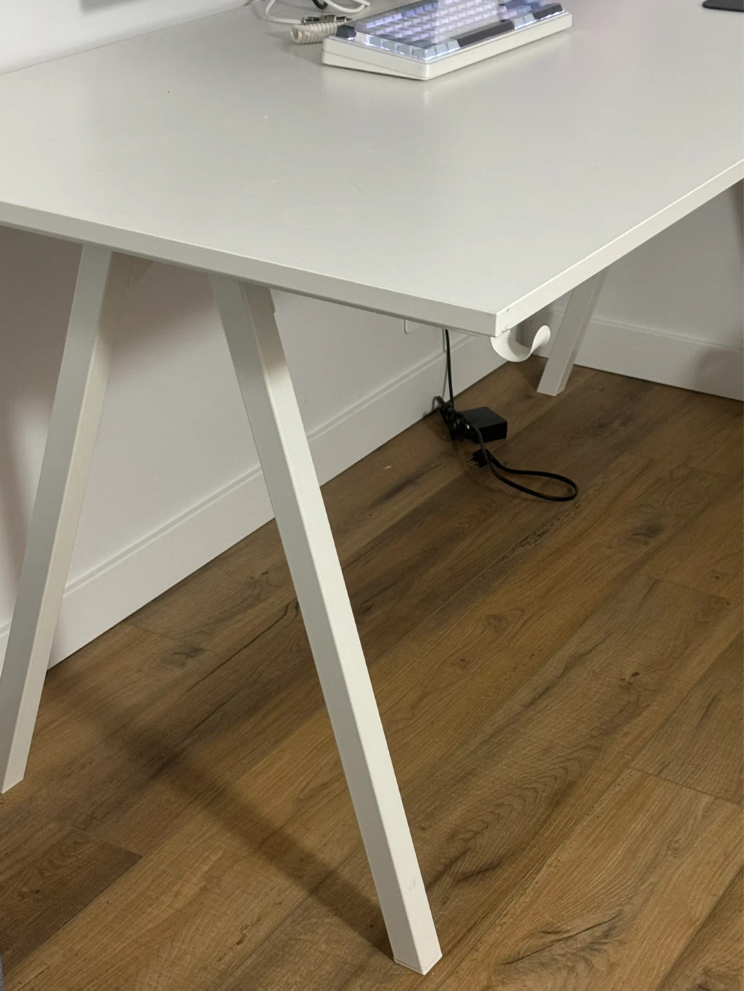IKEA TROTTEN Desk - White 160x80cm - photo 2