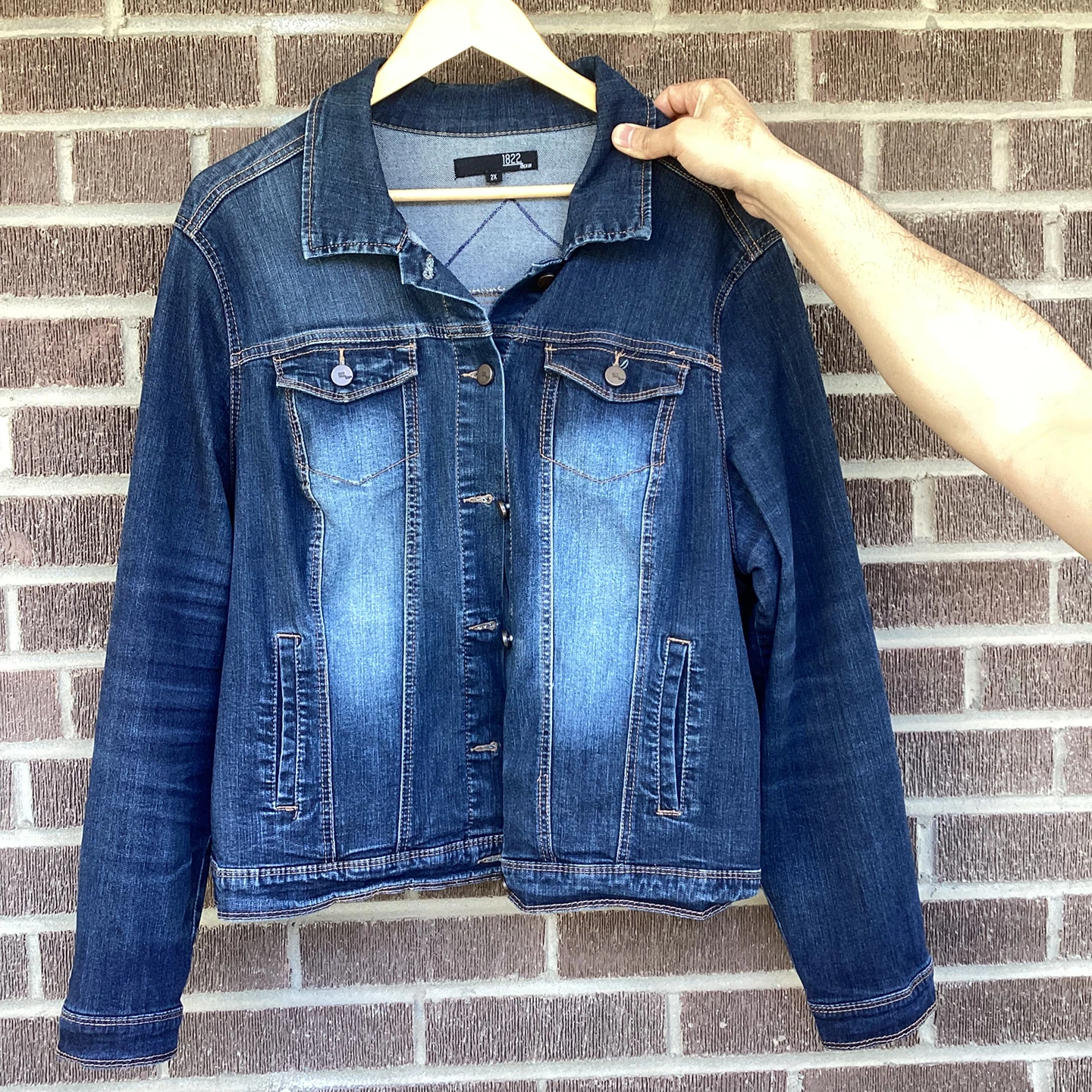 Upcycled Denim Jacket with Handmade Quilted Star - photo 2