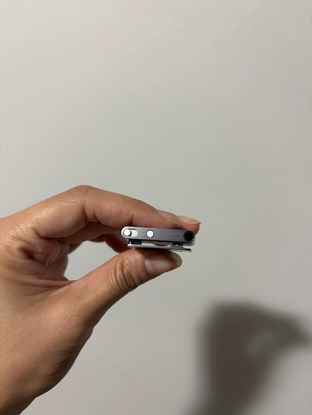 Apple iPod Shuffle (4th Gen) Silver 🌱 - photo 3