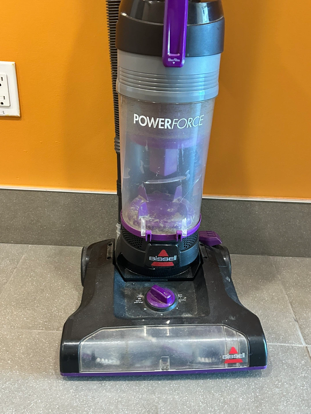 Bissell PowerForce Vacuum Cleaner - photo 2