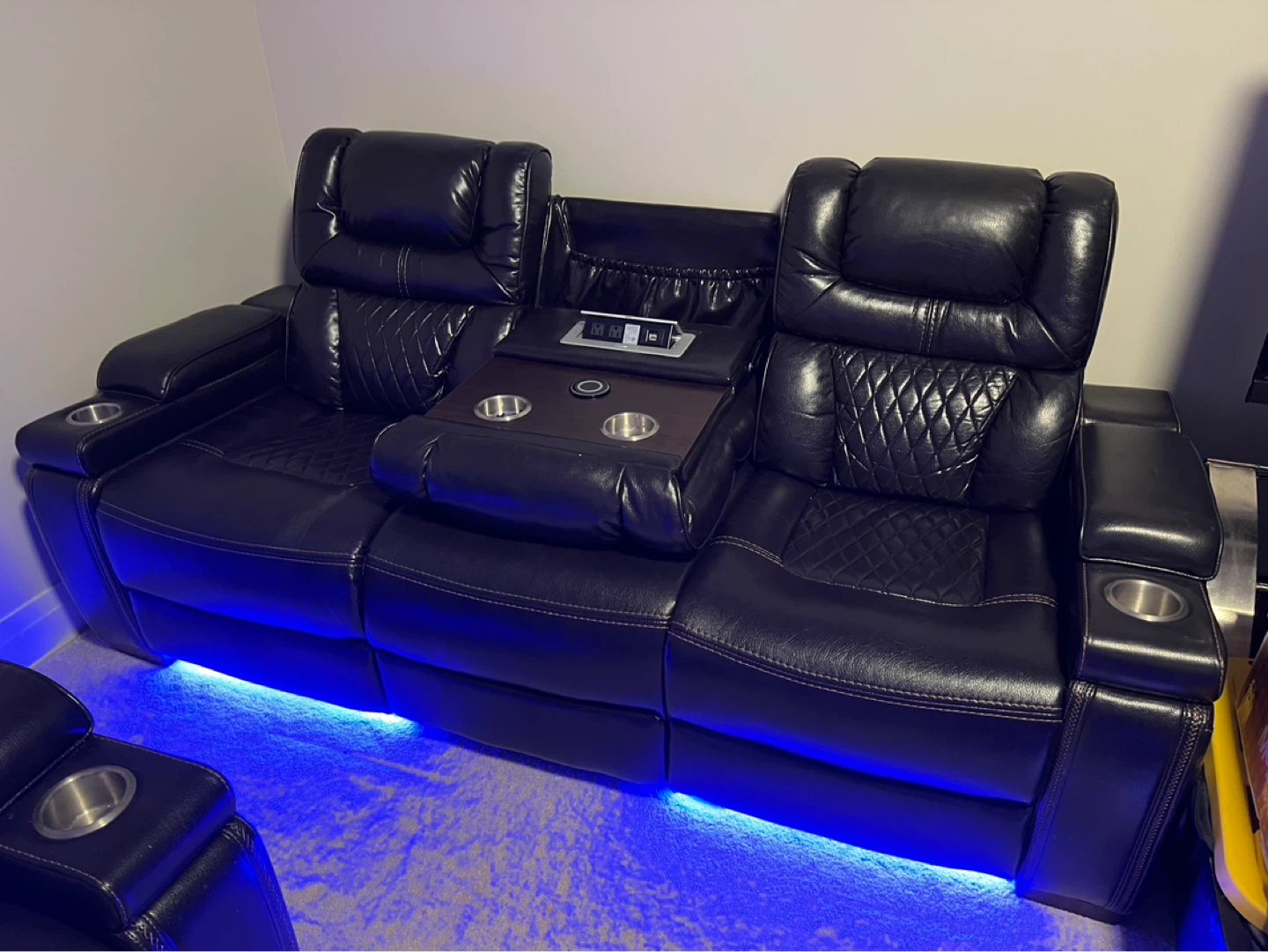 Executive Leather Power Reclining Love Seat w/ Console & LED - photo 5