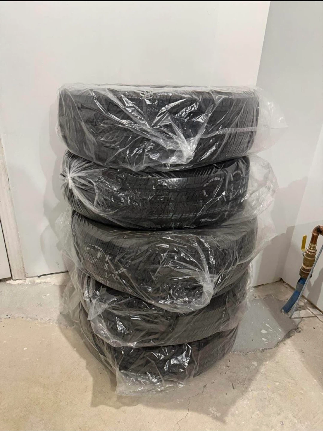 Bridgestone Dueller All-Season Tires