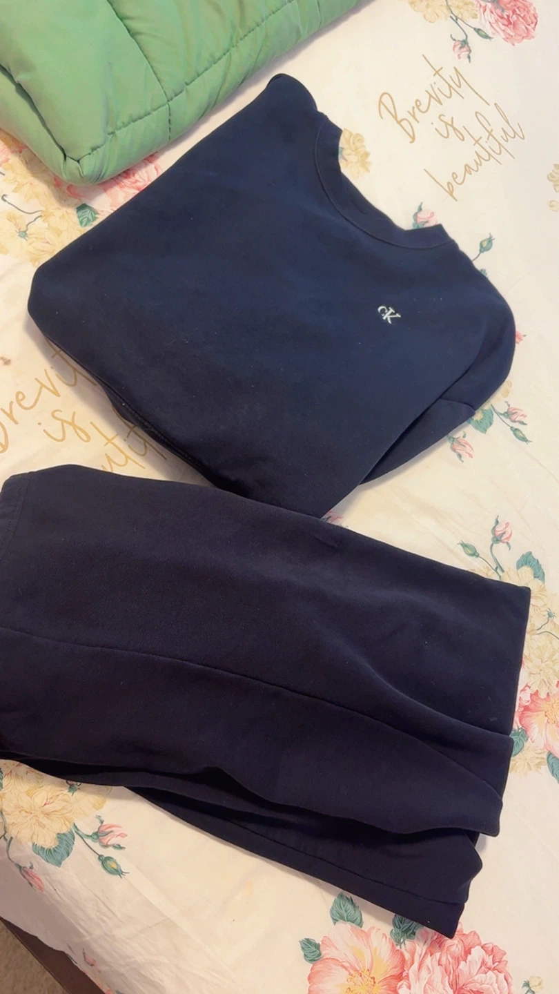 Calvin Klein Navy Blue Sweatshirt
