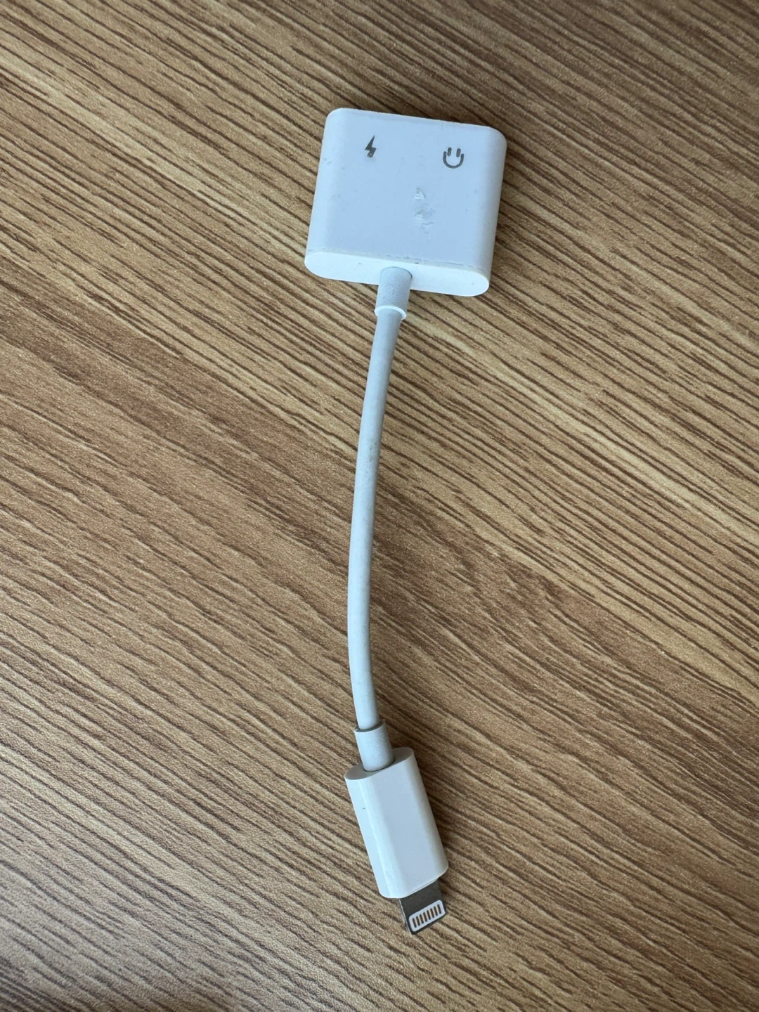 Apple Lightning to 3.5mm Headphone Jack Adapter