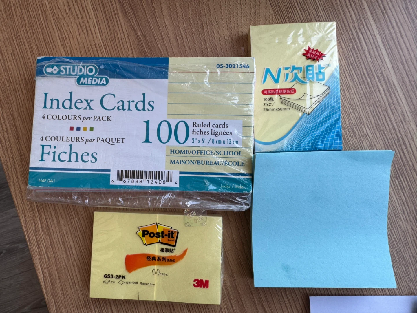 Studio Media Index Cards & Post-it Notes Bundle