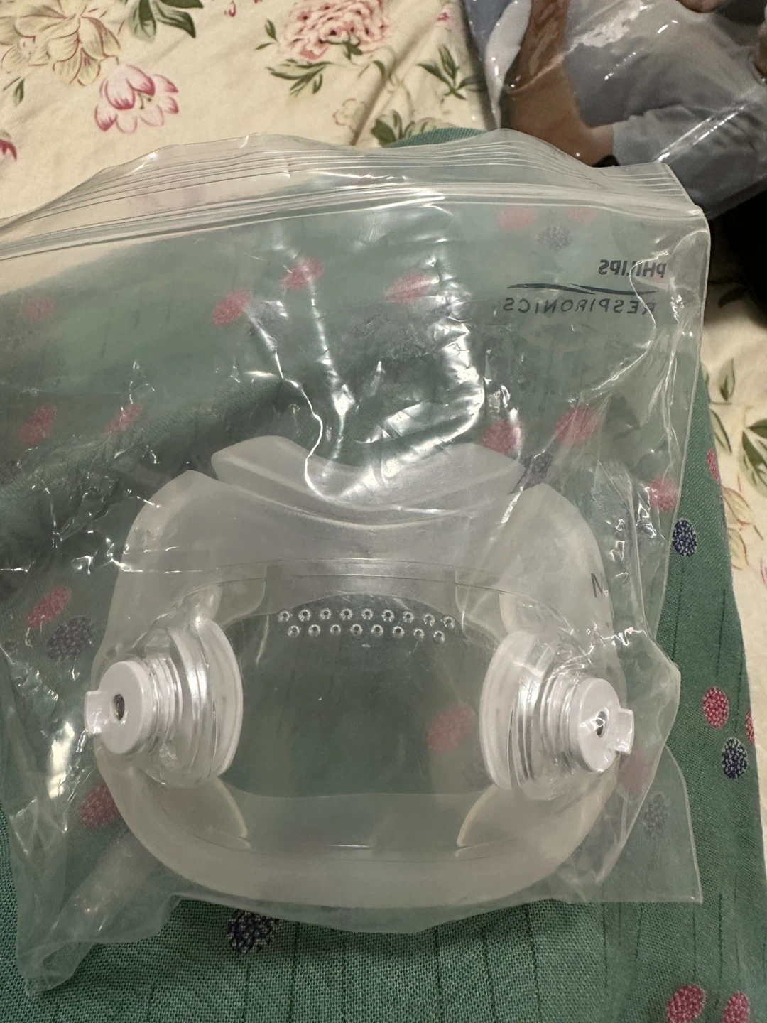 Philips Respironics DreamWear Nasal Mask Cushion - Medium - photo 3