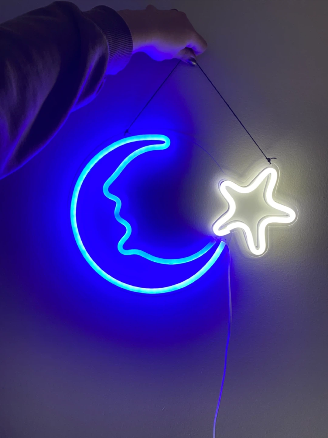 Moon and Star Neon Sign - photo 2