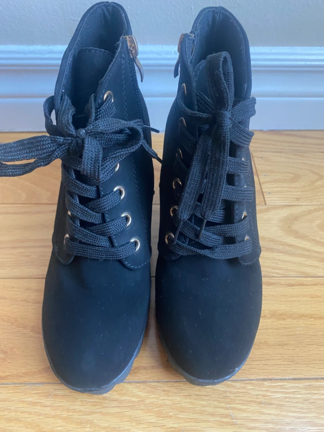 Black Lace-Up Heeled Ankle Boots Size 36 - photo 2