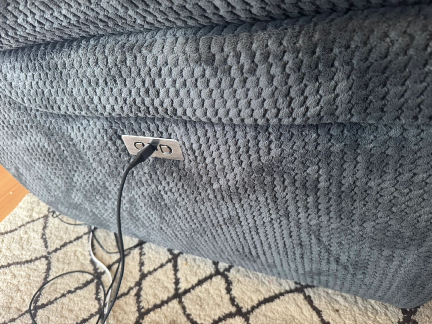 Ashley Draycoll Power Reclining Sofa - photo 5