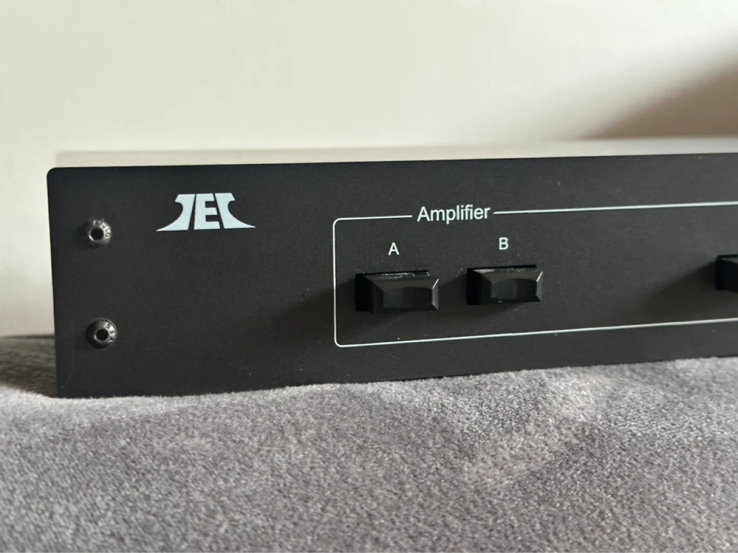 Tec TC-7220 amp/speaker audio router - photo 3