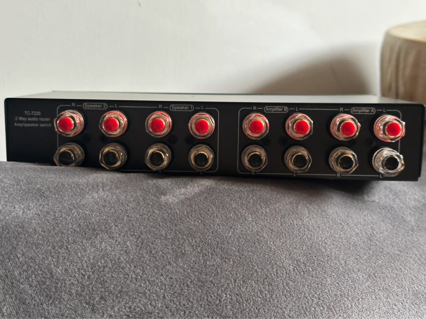 Tec TC-7220 amp/speaker audio router - photo 4