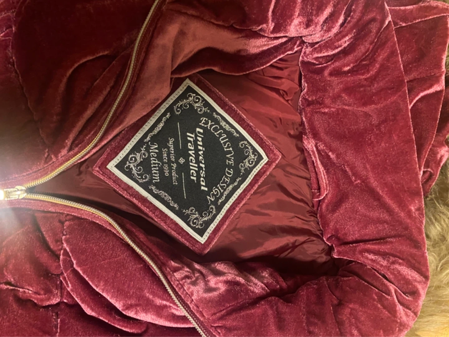 Universal Traveller Velvet Puffer Jacket - Medium - photo 3