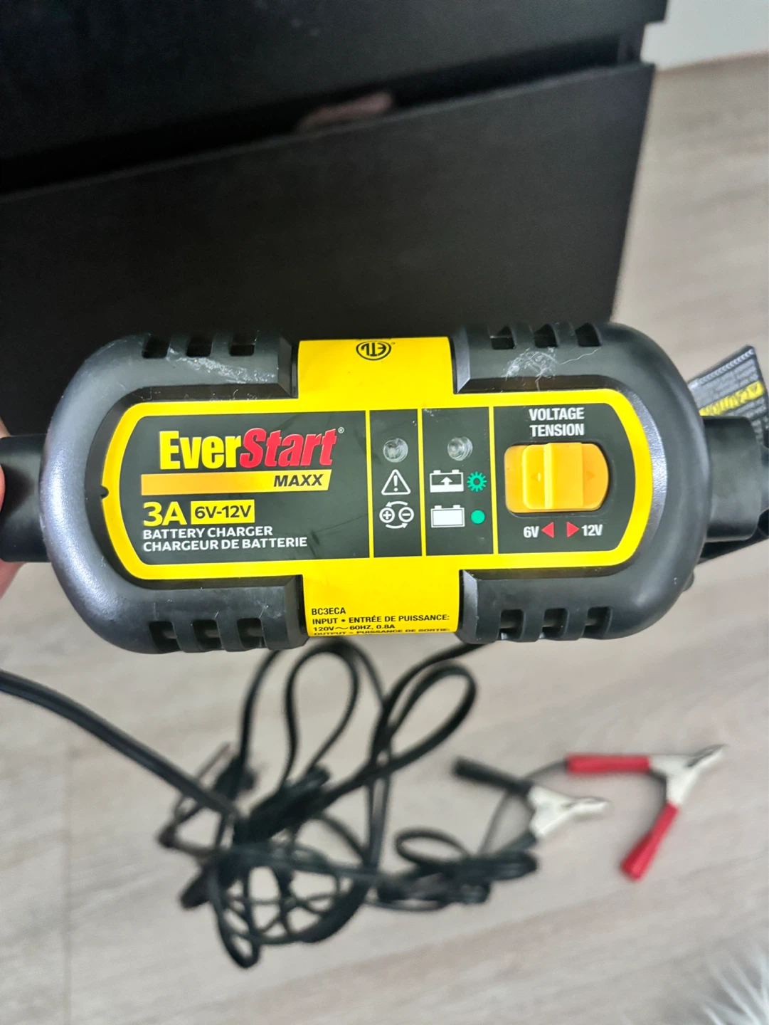EverStart MAXX 3A 6V-12V Battery Charger - photo 2