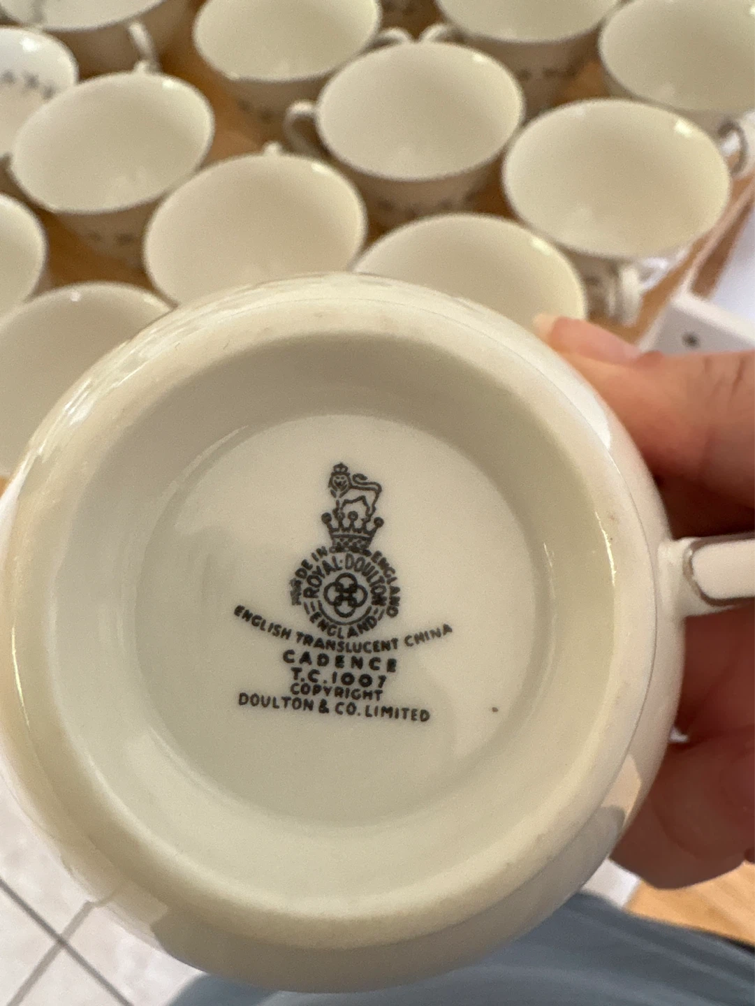 Vintage Royal Doulton “Cadence” China Set - photo 2