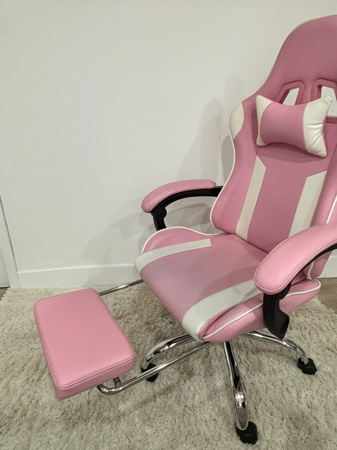 Pink Gaming Chair with Footrest - photo 2