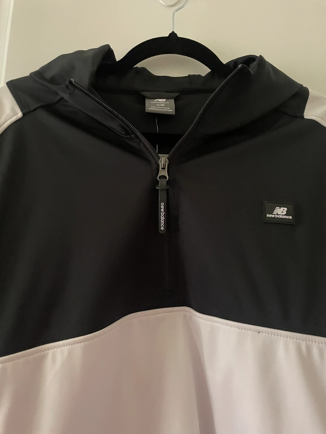 New Balance Men’s Black White Half-Zip Hoodie Windbreaker - photo 3