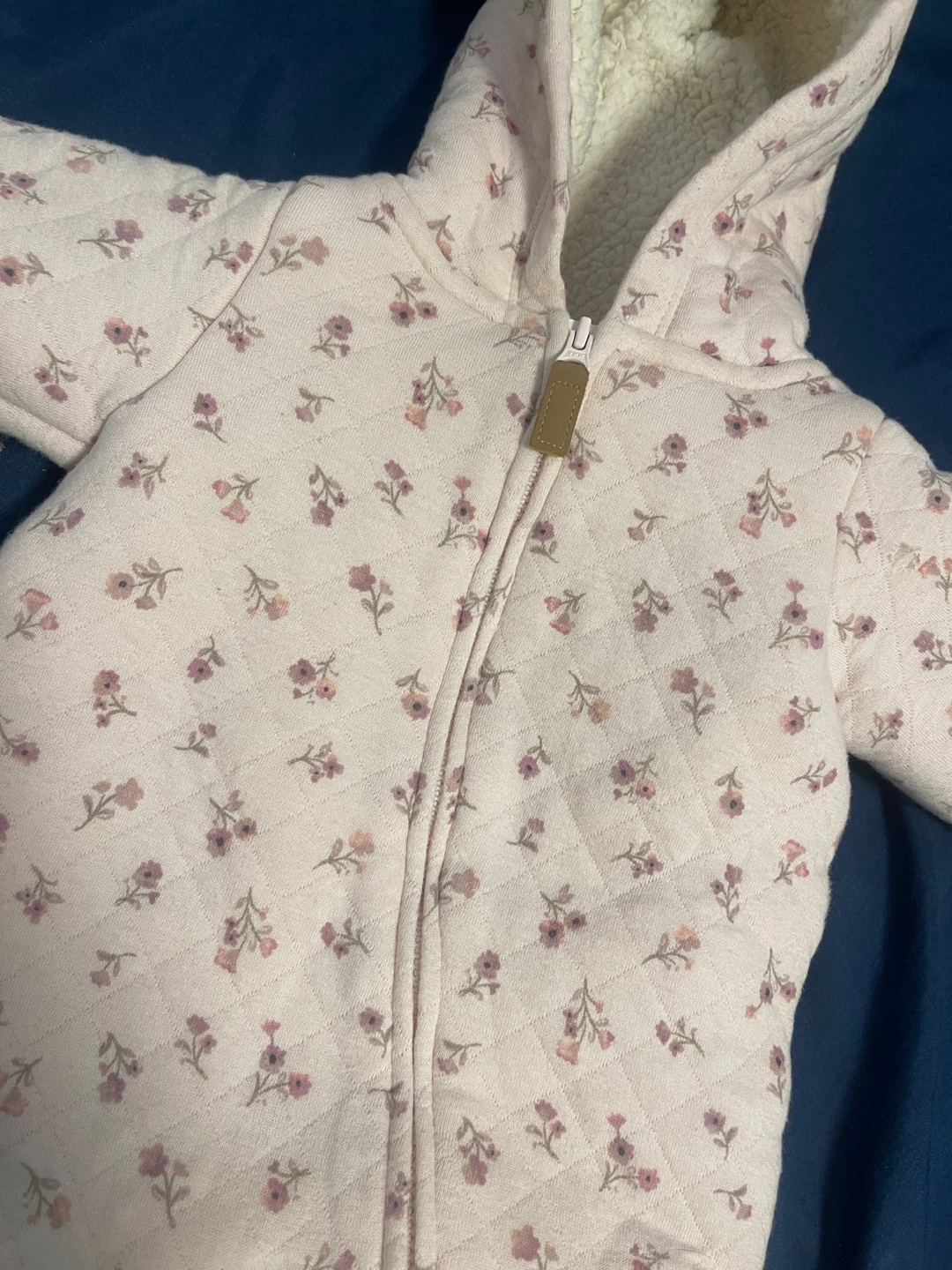 Carters babygirl snow suit - photo 2